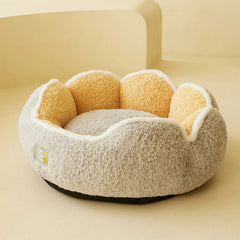 PawNest Plush Donut Cat Bed – Anti-Slip, Ultra Soft & Warm Sleeping Nest for Cats & Small Dogs